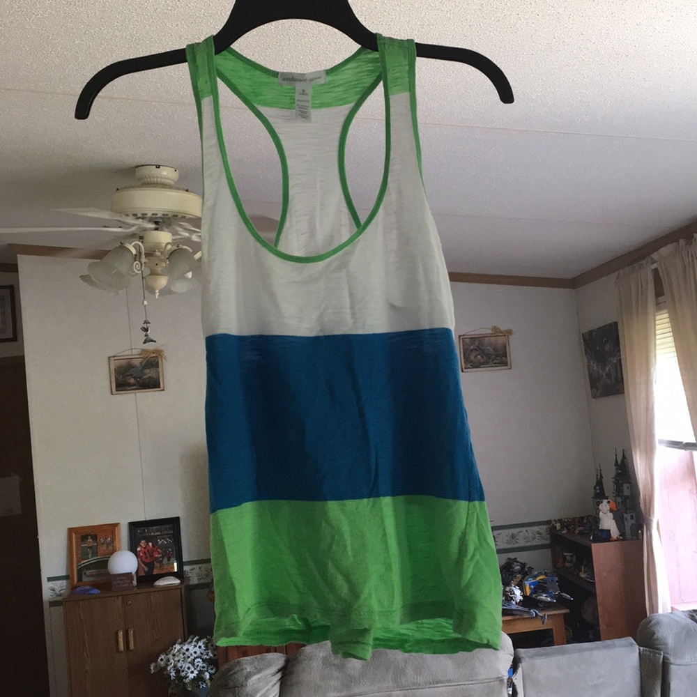Multi-colored tank